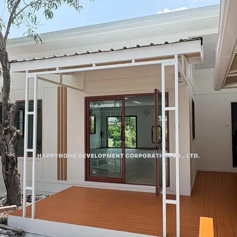 บ้านพักโทนขาวชมพูที่สร้างเสร็จแล้ว